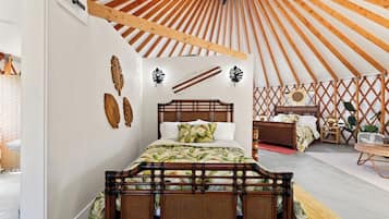 5 bedrooms, WiFi, bed sheets