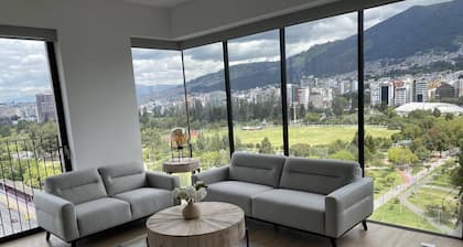 Charming 3-bedroom condo with undisturbed views of Caroline Park.