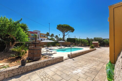 Villa Madi' by BarbarHouse