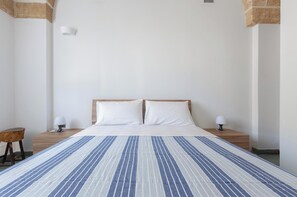 3 bedrooms, iron/ironing board, Internet, bed sheets