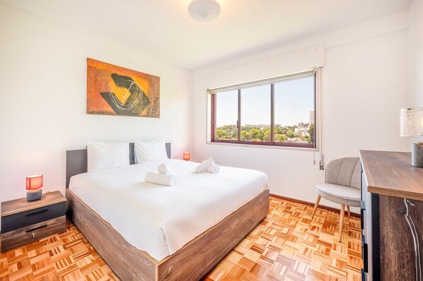 1 Schlafzimmer, Schreibtisch, Bügeleisen/Bügelbrett, Internetzugang