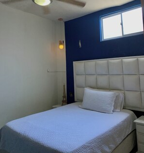 5 bedrooms, iron/ironing board, free WiFi, bed sheets
