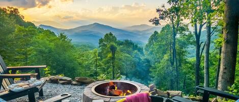 تناول الطعام بالخارج