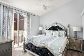 3 habitaciones, tabla de planchar con plancha, wifi y ropa de cama