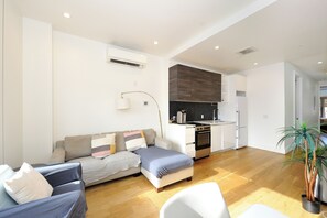 TV connectée, cheminée, jeux vidéo, imprimantes