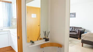 Estudio Confort, varias camas, no fumadores, baño privado | Cortinas opacas, tabla de planchar con plancha, wifi gratis