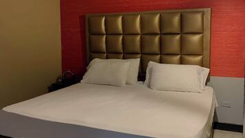 2 quartos, ferros/tábuas de passar roupa, Wi-Fi, roupa de cama