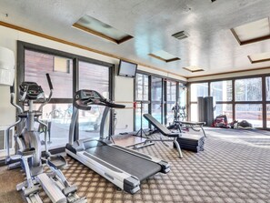 Fitness facility - Cozy Navajo Mountain Retreat in Brian Head Ski-in/Ski-Out (Brian Head)