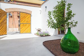 Exterior