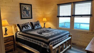 3 bedrooms, desk, iron/ironing board, WiFi