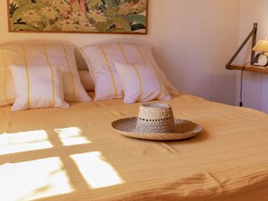 1 bedroom, iron/ironing board, WiFi