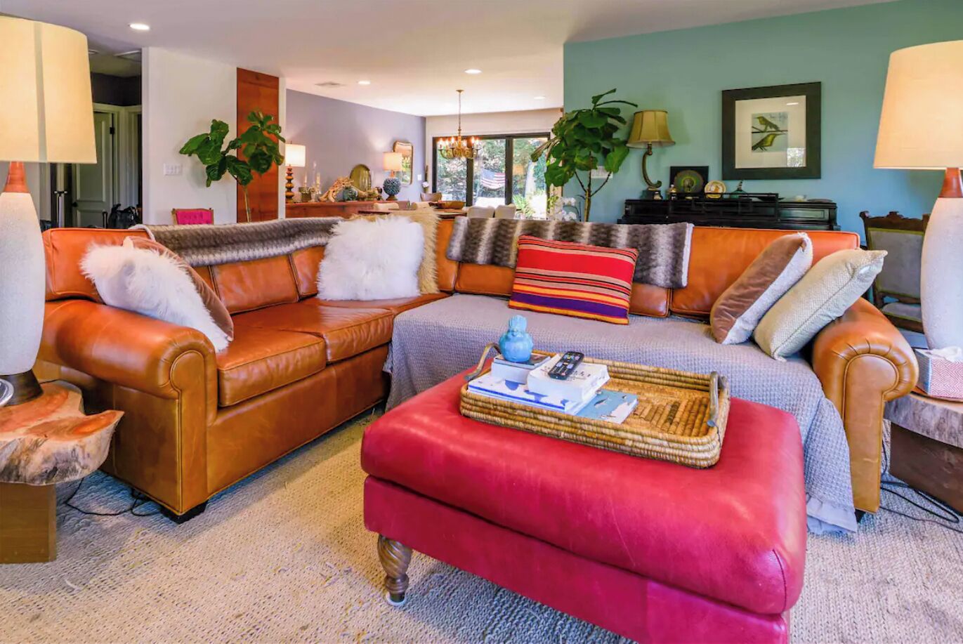 Spacious 2BR/2.5B Oasis Home w/Hot Tub & Master Bath & W/D in Playa Del Rey! 