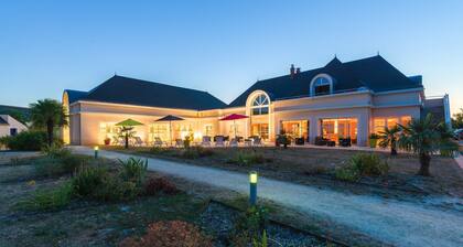 Piscine Couverte, Aire de Jeux sur Place