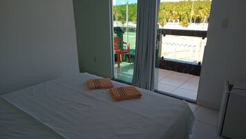 Superior-Zweibettzimmer, Terrasse | Kostenloses WLAN, Bettwäsche