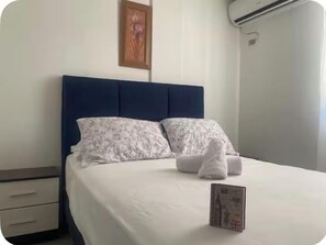 2 habitaciones, tabla de planchar con plancha y wifi gratis 