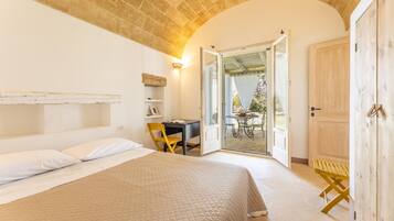 1 camera, culla da viaggio, Wi-Fi gratuito, lenzuola