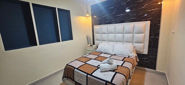 7 bedrooms, in-room safe, iron/ironing board, free WiFi