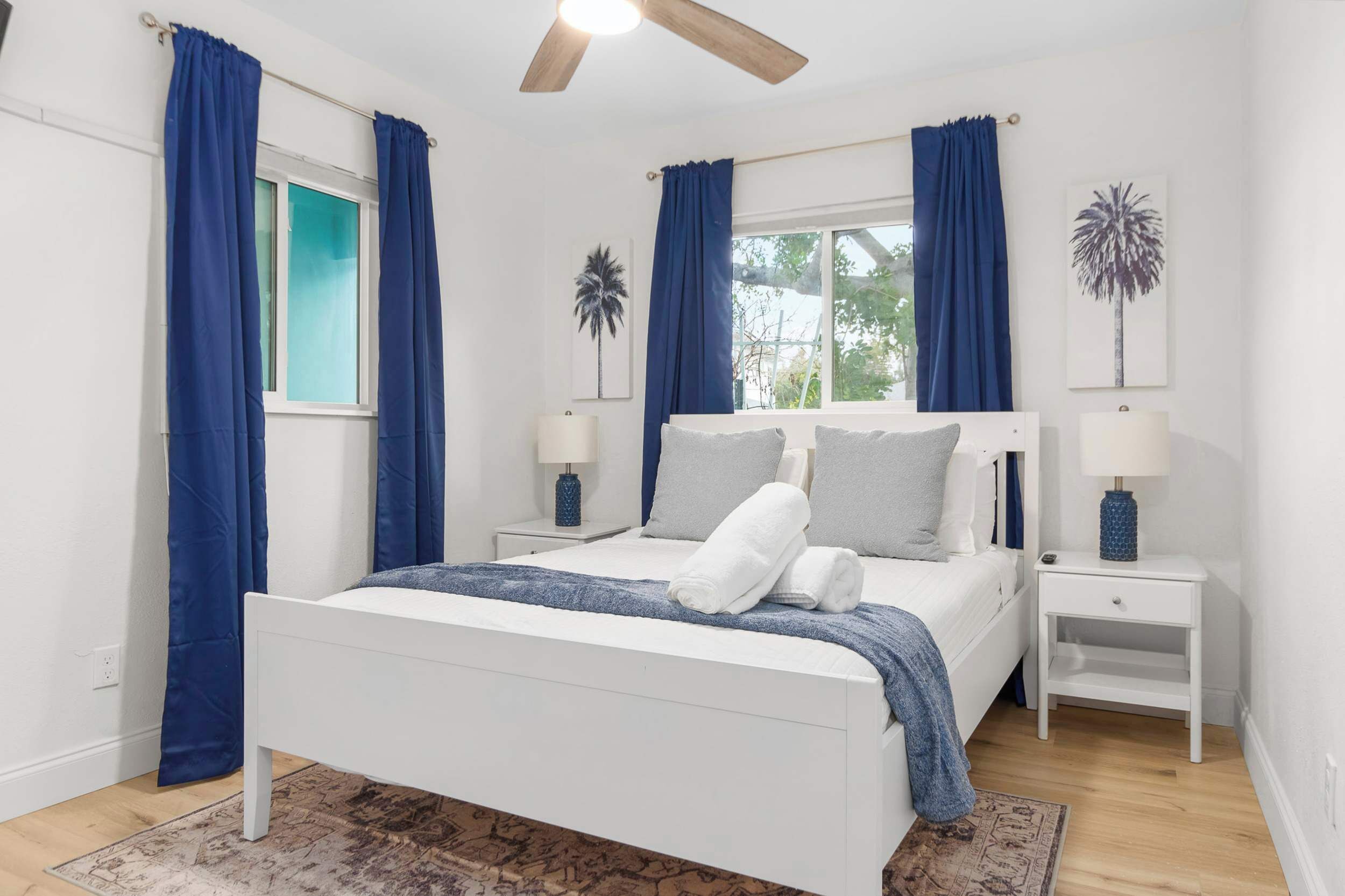 4 bedrooms, iron/ironing board, WiFi, bed sheets