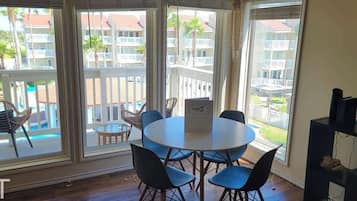 Condo, Multiple Beds, Balcony, Pool View (Gulfpoint 1302) | Dining