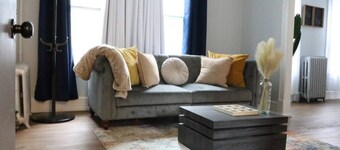 4 bedroom parking ,washer & dryer Apt