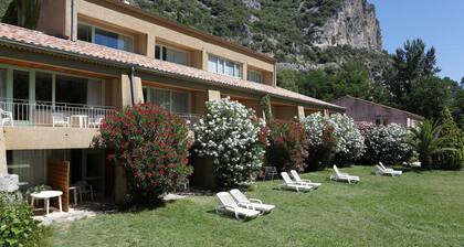 Studio sur les Rives de l'ArdĂšche