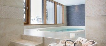 Appart Confortable à Les Saisies | Accès Piscine Chauffée + Près des Pistes