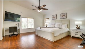 4 bedrooms, desk, iron/ironing board, travel cot