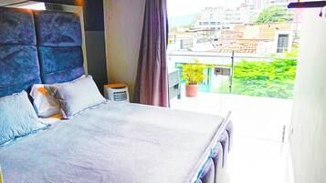 3 habitaciones y caja de seguridad en la habitación