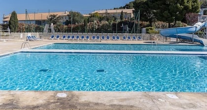 Près de la plage | T2 | Accès piscine, TV, Wifi