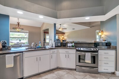 Micanopy Lake Retreat by RedAwning