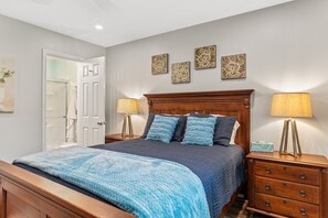 2 slaapkamers, een strijkplank/strijkijzer, internet, beddengoed