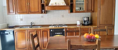 Fridge, microwave, oven, dishwasher