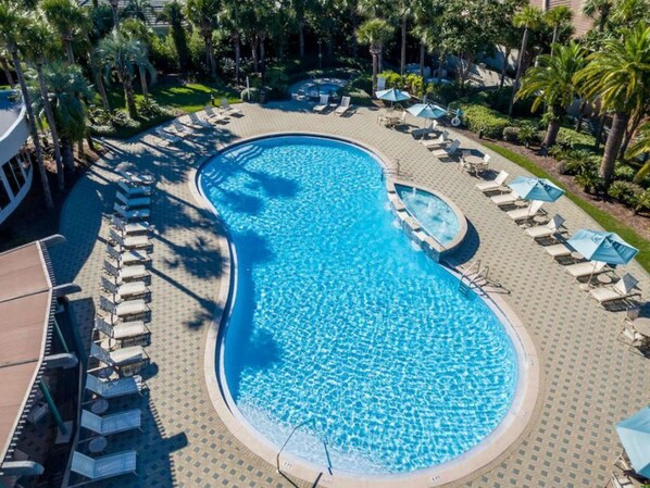 Pool - Three Bedroom w/Private Pool with golf cart in gated community (Destin)
