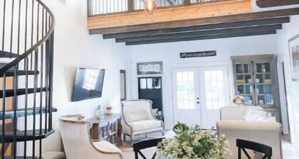Texas Ambience at the Barn and Silo