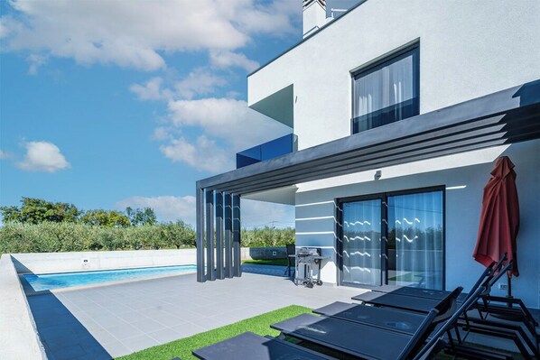 Terrace/patio - Villa Davide: Quiet dream vacation in Istria (Petrovija)