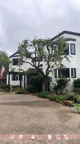 Vineyard House Carpinteria CA