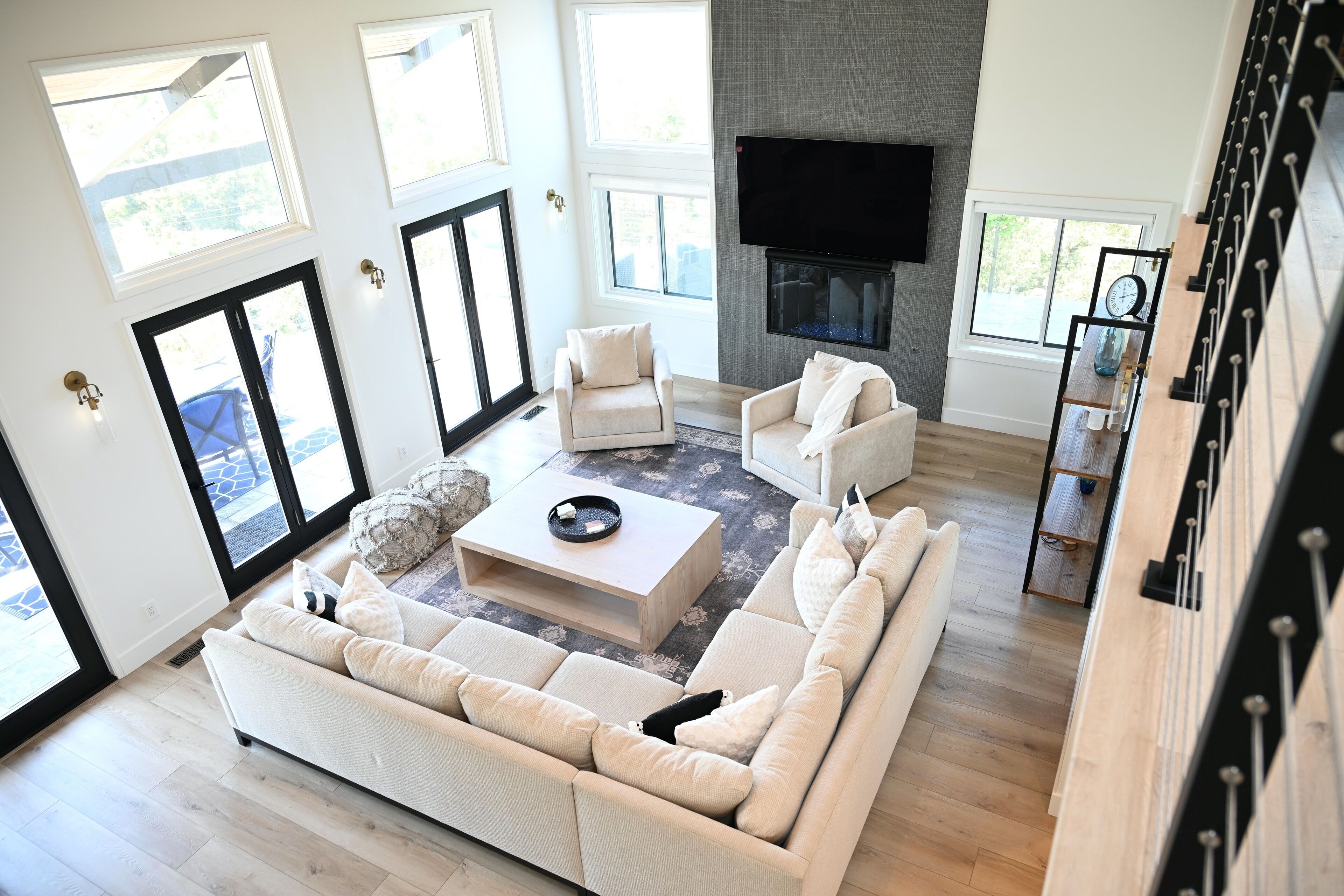 Smart-TV, peis og stereoanlegg