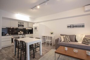 Flat-screen TV - BAIRES HOMES PALERMO III (Buenos Aires)
