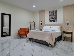 1 bedroom, desk, WiFi, bed sheets