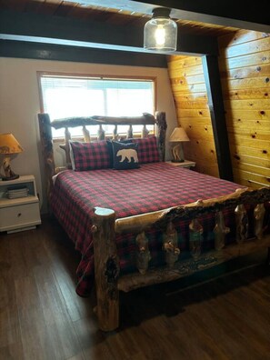3 bedrooms, iron/ironing board, travel cot, free WiFi