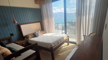 5 quartos, ferros/tábuas de passar roupa, Wi-Fi, roupa de cama