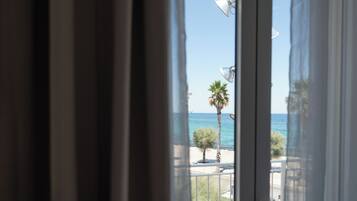 Chambre Double Deluxe, balcon, vue mer | Vue depuis le balcon