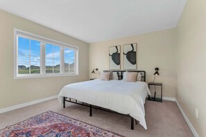 4 bedrooms, iron/ironing board, travel cot, free WiFi - This house is a 4 bedroom(s), 2.5 bathrooms, located in Cambridge, ON. (Cambridge)