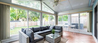 Charming Ranch 3BR W/ Hot Tub and Ping Pong Table

