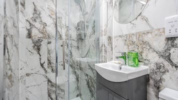 Haartrockner, Handtücher