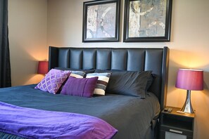 5 bedrooms, desk, iron/ironing board, travel crib