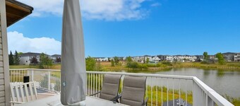 48A Luxury Lake Home w/ Massage Meditation Gym A/C