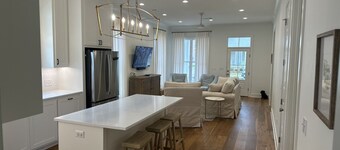 NEW GAMEDAY Home 3-BR/3BA Close to Campus!