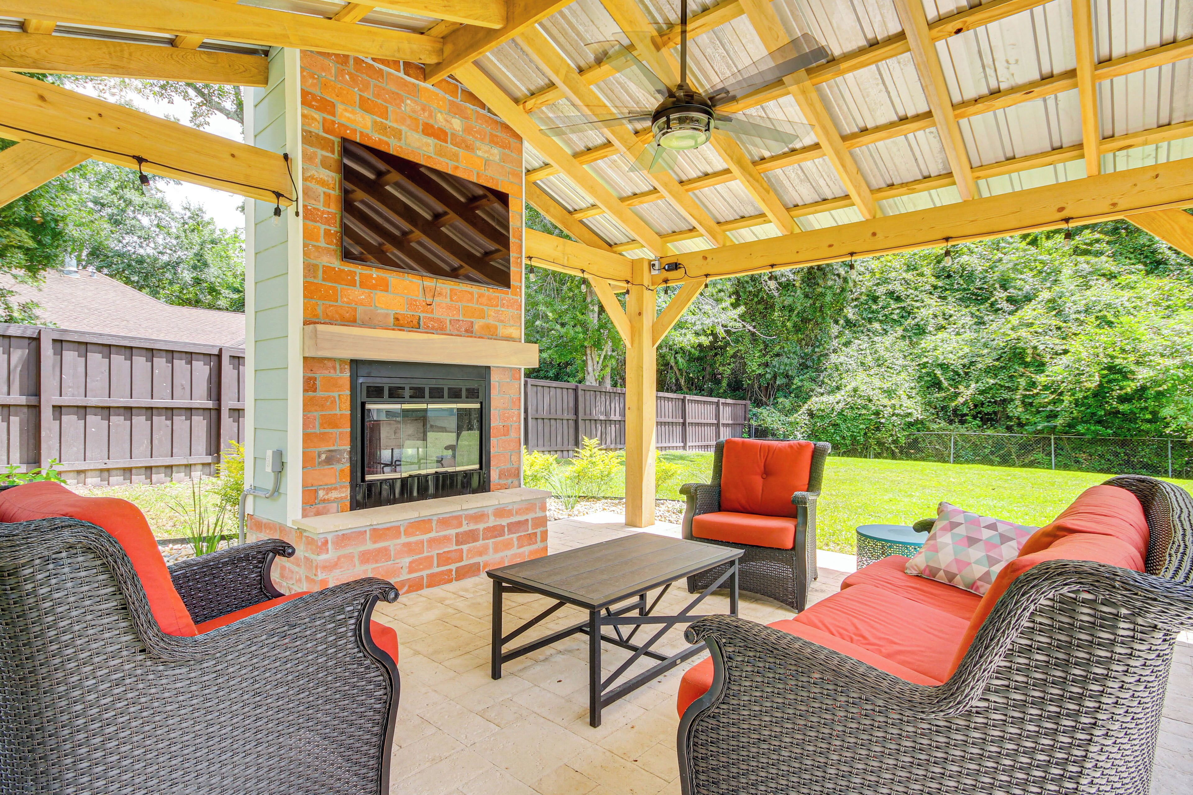 Modern Ocean Springs Home w/ 2 Patios & Gas Grill