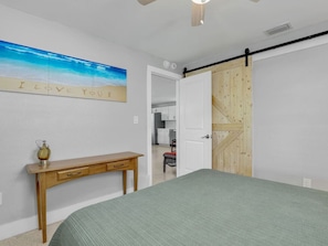 Free WiFi, bed sheets - Kayaks & Access to Beach on Matlacha Pass (Saint James City)